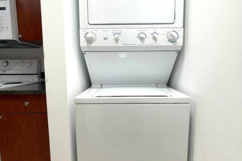Appartement à louer à Miami, Floride: 1 chambre, 58.06 m2 № 2357911 - photo 5
