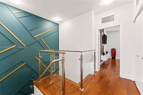 Townhouse in Doral, Florida 3 bedrooms, 168.71 sq.m. № 2005644 - photo 18