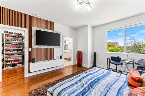 Townhouse in Doral, Florida 3 bedrooms, 168.71 sq.m. № 2005644 - photo 22