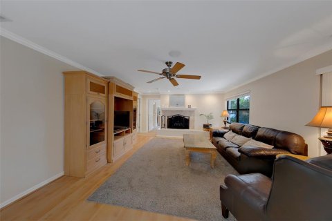 House in Clearwater, Florida 4 bedrooms, 329.62 sq.m. № 2147557 - photo 27