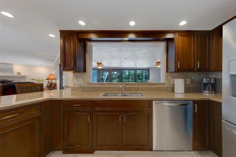 House in Clearwater, Florida 4 bedrooms, 329.62 sq.m. № 2147557 - photo 26