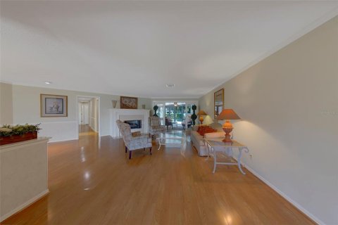 House in Clearwater, Florida 4 bedrooms, 329.62 sq.m. № 2147557 - photo 14