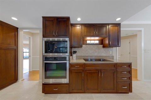House in Clearwater, Florida 4 bedrooms, 329.62 sq.m. № 2147557 - photo 24