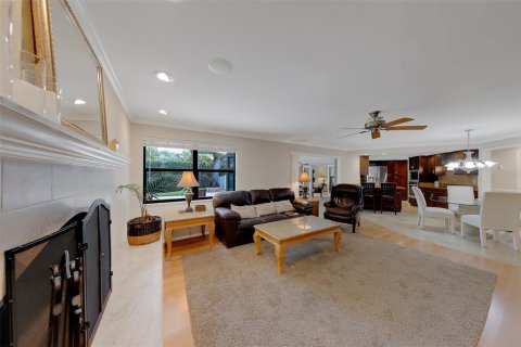 House in Clearwater, Florida 4 bedrooms, 329.62 sq.m. № 2147557 - photo 29
