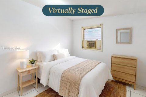 Immobilier commercial à vendre à Hialeah, Floride: 259.75 m2 № 2007599 - photo 17