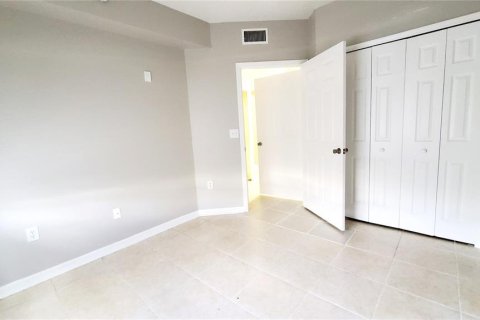 Condo in Riverview, Florida, 3 bedrooms  № 1803874 - photo 14