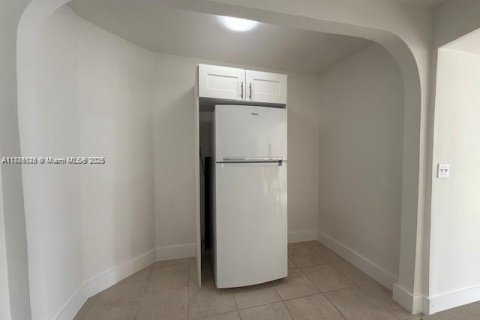 Casa en venta en West Park, Florida, 3 dormitorios, 105.91 m2 № 1982459 - foto 14