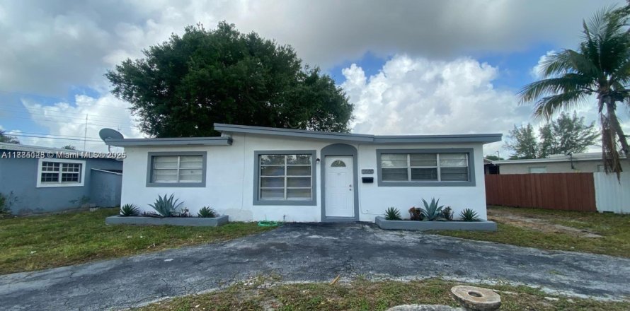 Casa en West Park, Florida 3 dormitorios, 105.91 m2 № 1982459