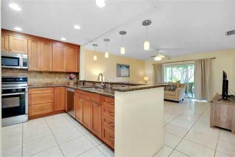 House in Sarasota, Florida 2 bedrooms, 145.86 sq.m. № 1822408 - photo 7