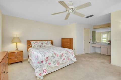 House in Sarasota, Florida 2 bedrooms, 145.86 sq.m. № 1822408 - photo 18