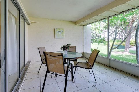House in Sarasota, Florida 2 bedrooms, 145.86 sq.m. № 1822408 - photo 26