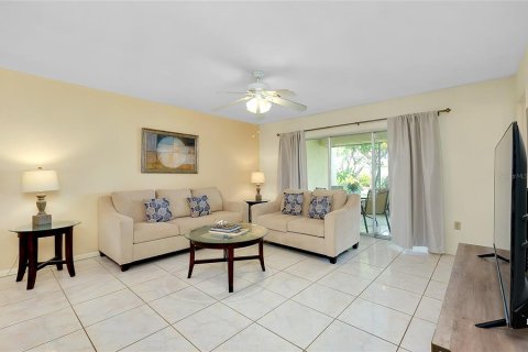 House in Sarasota, Florida 2 bedrooms, 145.86 sq.m. № 1822408 - photo 15