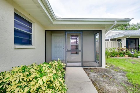 House in Sarasota, Florida 2 bedrooms, 145.86 sq.m. № 1822408 - photo 3