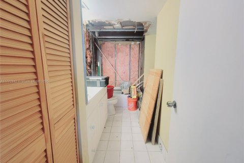 Copropriété à vendre à Lauderhill, Floride: 2 chambres, 90.3 m2 № 1977183 - photo 15