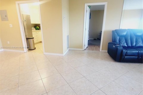 Copropriété à vendre à Lauderhill, Floride: 2 chambres, 90.3 m2 № 1977183 - photo 10