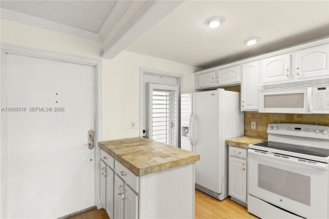 Condominio en alquiler en Hallandale Beach, Florida, 1 dormitorio, 65.03 m2 № 2170180 - foto 5