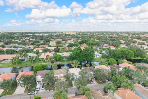 House in Coral Springs, Florida 3 bedrooms, 145.48 sq.m. № 1955036 - photo 28