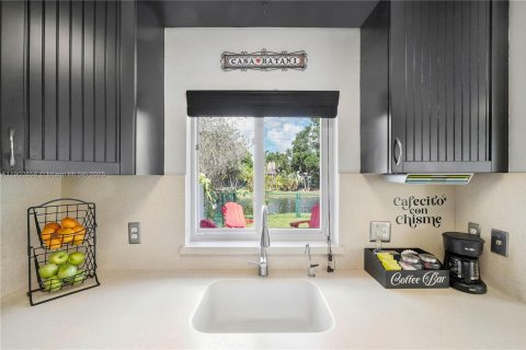 House in Coral Springs, Florida 3 bedrooms, 145.48 sq.m. № 1955036 - photo 19