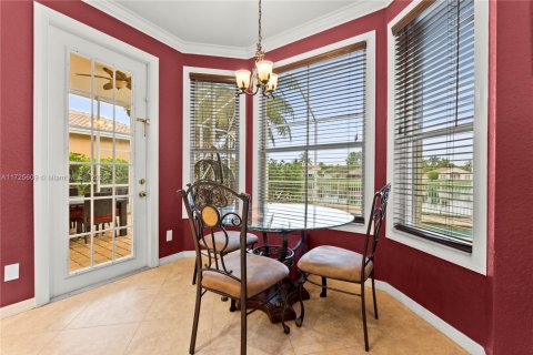 House in Coconut Creek, Florida 4 bedrooms, 203.83 sq.m. № 1477278 - photo 15