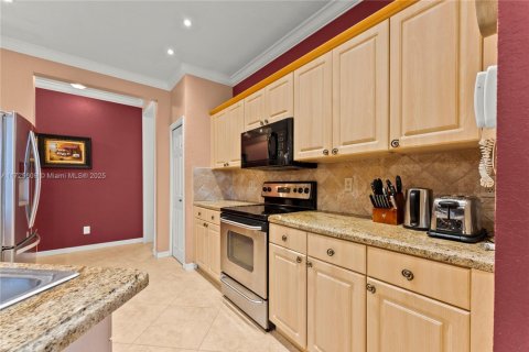 House in Coconut Creek, Florida 4 bedrooms, 203.83 sq.m. № 1477278 - photo 13