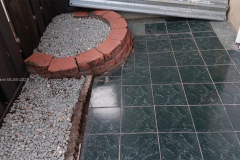 Снять в аренду кондоминиум в Майами, Флорида 1 спальня, 58.53м2, № 1941146 - фото 22