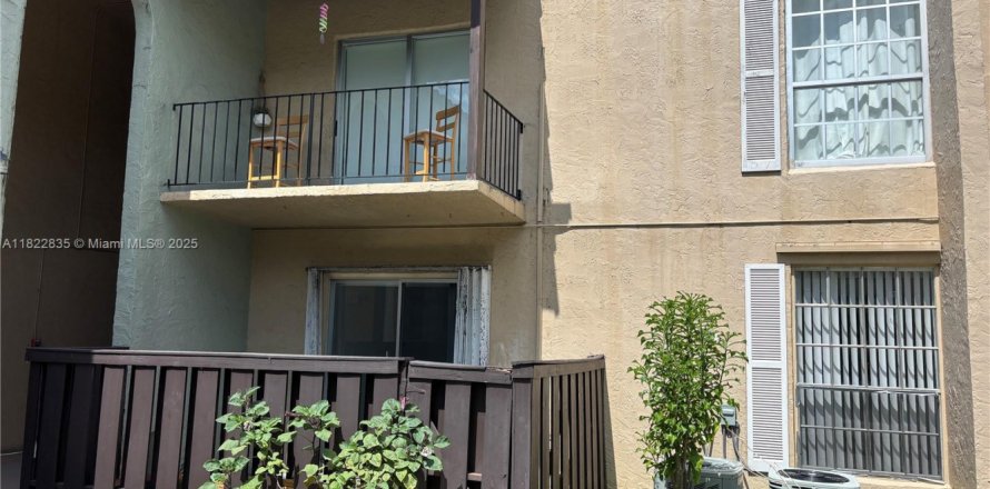 Condo in Miami, Florida, 1 bedroom  № 1941146
