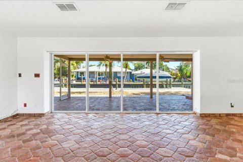 Villa ou maison à vendre à Longboat Key, Floride: 2 chambres, 125.05 m2 № 2108859 - photo 30