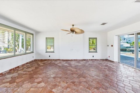 Villa ou maison à vendre à Longboat Key, Floride: 2 chambres, 125.05 m2 № 2108859 - photo 25