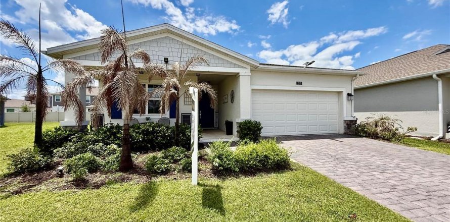 House in Kissimmee, Florida 4 bedrooms, 196.3 sq.m. № 2200083