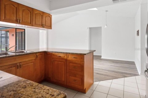 Casa en venta en Spring Hill, Florida, 4 dormitorios, 198.9 m2 № 1916841 - foto 18
