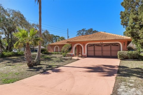 Casa en venta en Spring Hill, Florida, 4 dormitorios, 198.9 m2 № 1916841 - foto 3