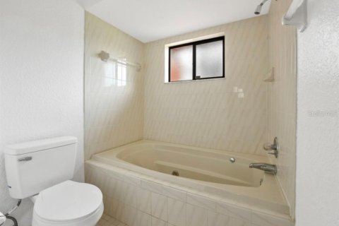 Casa en venta en Spring Hill, Florida, 4 dormitorios, 198.9 m2 № 1916841 - foto 30