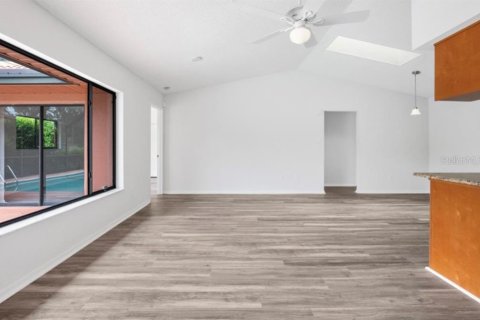 Casa en venta en Spring Hill, Florida, 4 dormitorios, 198.9 m2 № 1916841 - foto 20