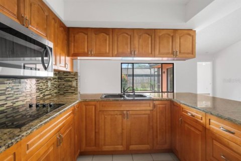 Casa en venta en Spring Hill, Florida, 4 dormitorios, 198.9 m2 № 1916841 - foto 17
