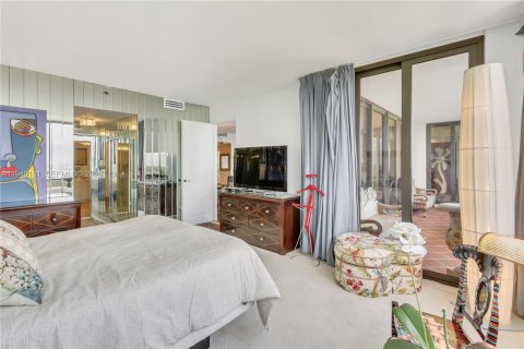 Condo in Miami, Florida, 4 bedrooms № 2178185 - photo 15