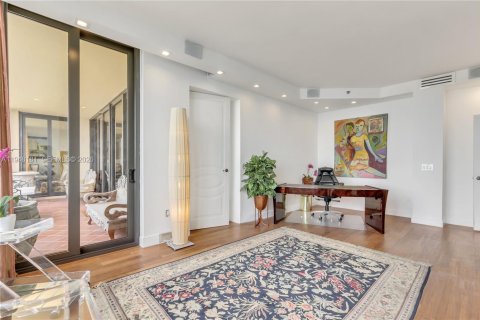 Condo in Miami, Florida, 4 bedrooms № 2178185 - photo 21