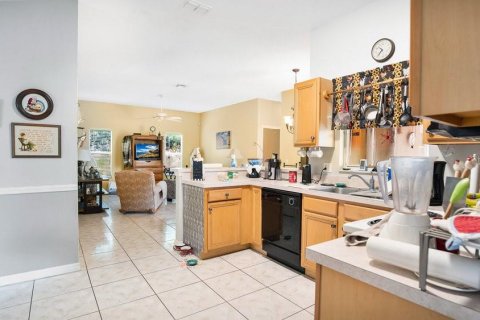 House in Kissimmee, Florida 3 bedrooms, 174.28 sq.m. № 2098237 - photo 8