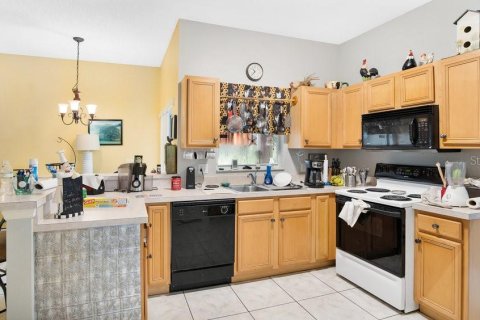 House in Kissimmee, Florida 3 bedrooms, 174.28 sq.m. № 2098237 - photo 7