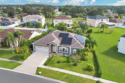 House in Kissimmee, Florida 3 bedrooms, 174.28 sq.m. № 2098237 - photo 30