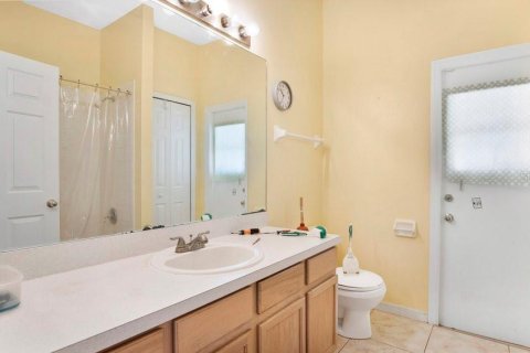 House in Kissimmee, Florida 3 bedrooms, 174.28 sq.m. № 2098237 - photo 19