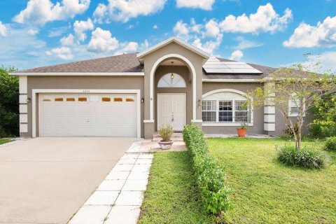 Casa en Kissimmee, Florida 3 dormitorios, 174.28 m2 № 2098237