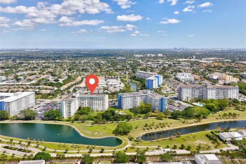Condominio en Hollywood, Florida, 1 dormitorio  № 2010761