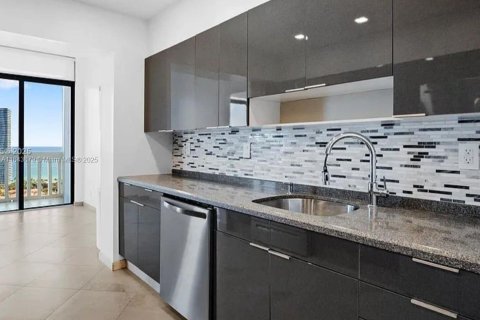 Copropriété à louer à Aventura, Floride: 2 chambres № 1839454 - photo 9