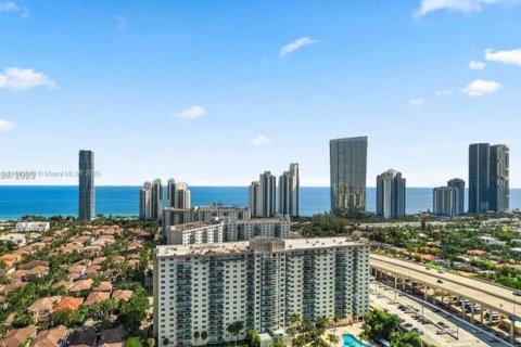 Copropriété à louer à Aventura, Floride: 2 chambres № 1839454 - photo 2