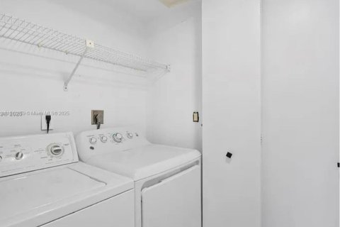 Copropriété à louer à Aventura, Floride: 2 chambres № 1839454 - photo 16