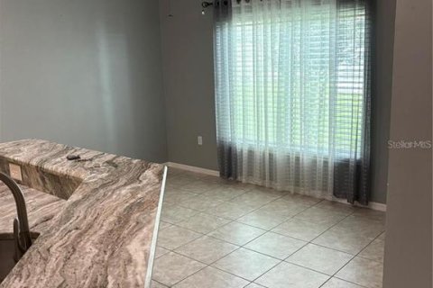 Villa ou maison à louer à Poinciana, Floride: 2 chambres, 136.94 m2 № 2196199 - photo 7