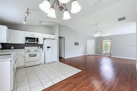 House in Davenport, Florida 4 bedrooms, 154.68 sq.m. № 1778738 - photo 19