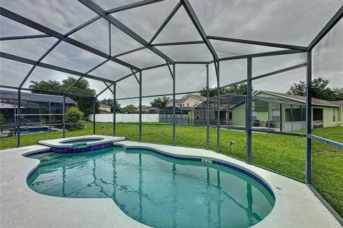 House in Davenport, Florida 4 bedrooms, 154.68 sq.m. № 1778738 - photo 5