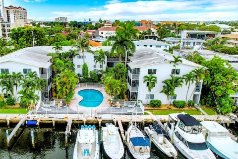 Condominio en Fort Lauderdale, Florida, 1 dormitorio  № 2183590