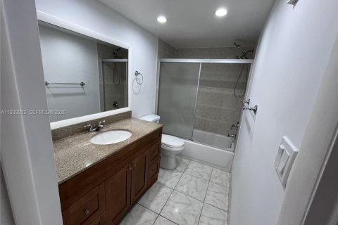 Condo in Weston, Florida, 2 bedrooms  № 1992231 - photo 20